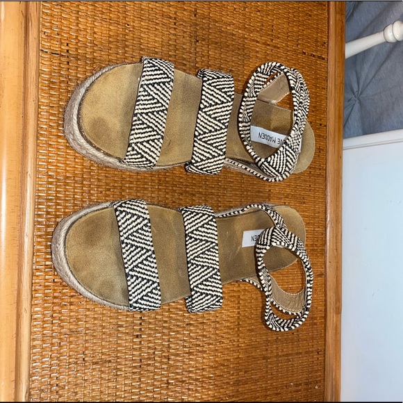 Steve Madden Platform Wedge - Picture 1 of 4